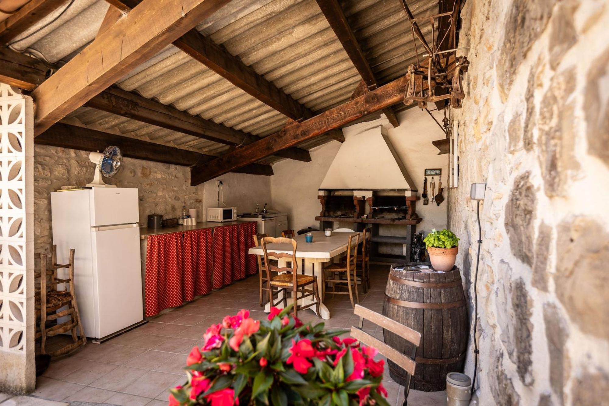 Les Monteils Grospierres Exterior foto